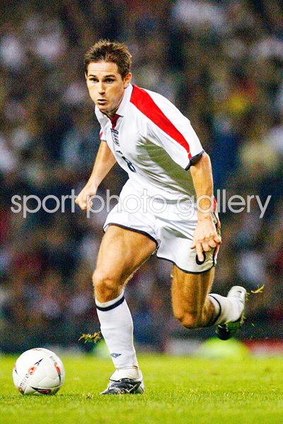 Frank Lampard on the ball