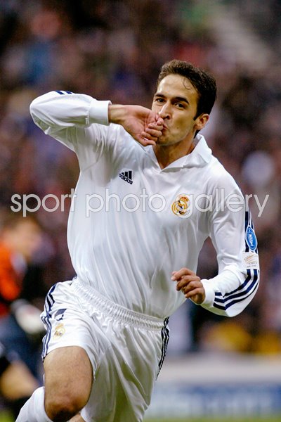 Raul of Real Madrid celebrates