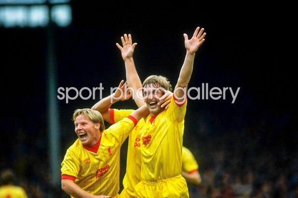 Kenny Dalglish and Sammy Lee of Liverpool