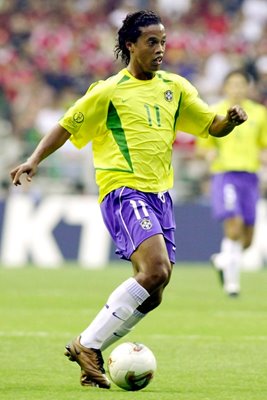 Ronaldinho Photos, Posters & Prints | Football Photos