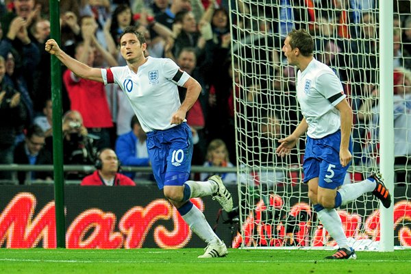 Frank Lampard celebrates goal v Spain 2011