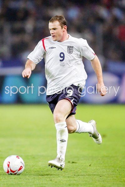 Wayne Rooney in action 