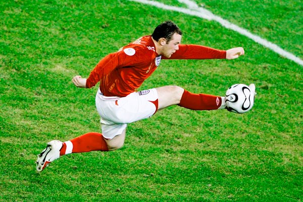 Wayne Rooney action