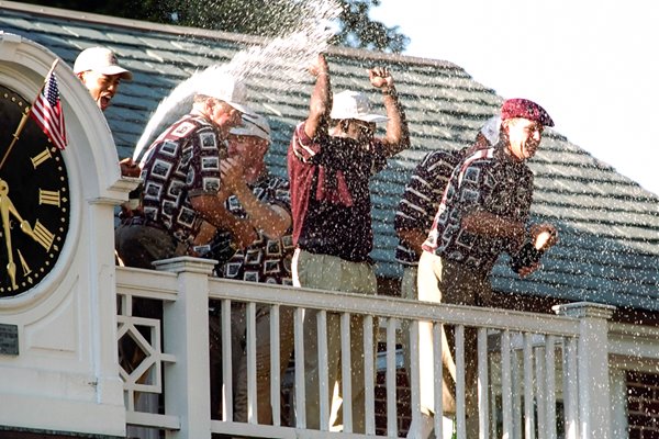 USA team celebrate Brookline 1999