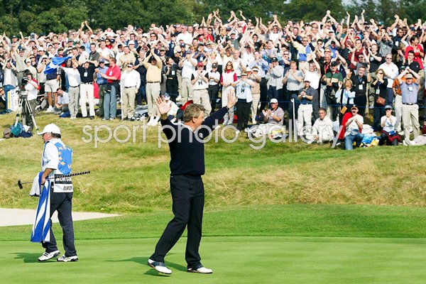 Colin Montgomerie beats Scott Hoch 5&4