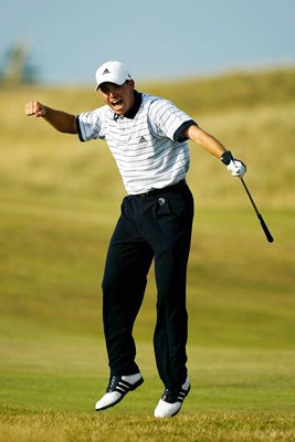 Sergio Garcia celebrates 100 yard par save