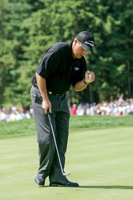 Phil Mickelson wins USPGA 2005