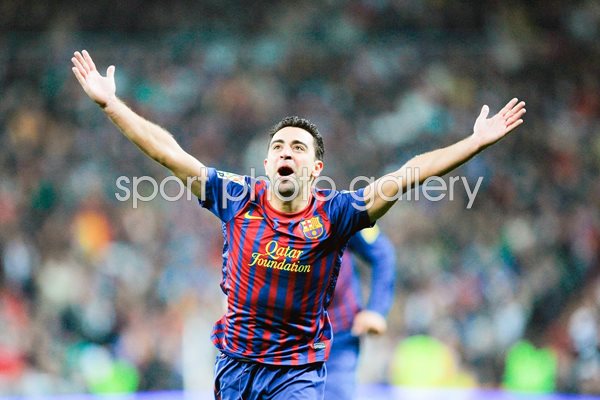 Xavi Hernandez Barcelona celebrates goal v Real Madrid