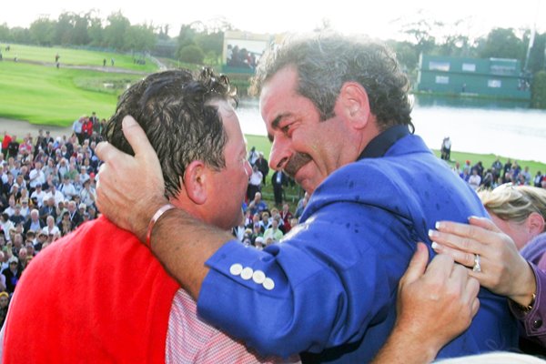 Ian Woosnam celebrates with Sam Torrance 