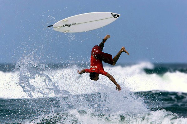 Kelly Slater of the USA wipes out 