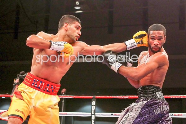 Amir Khan v Lamont Peterson 2011