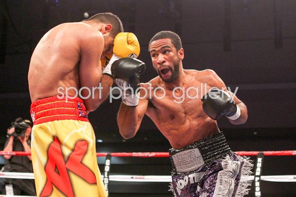 Amir Khan v Lamont Peterson 2011