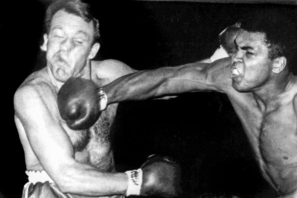 Classius Clay v Brian London 1966