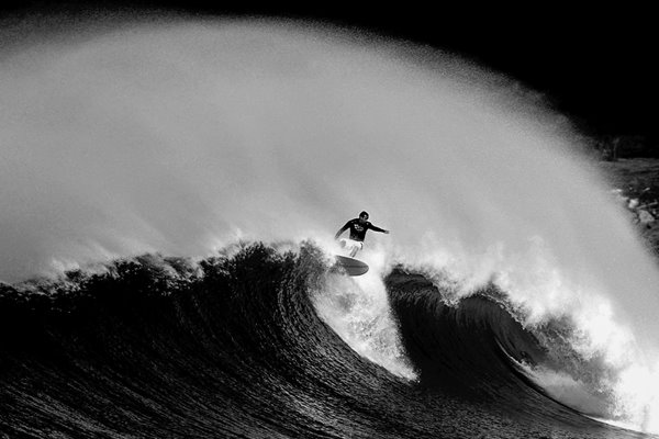 Surfing Maroubra Beach