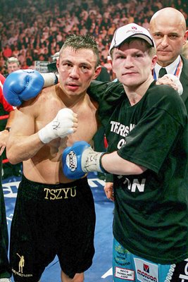 Ricky Hatton v Kostya Tszyu