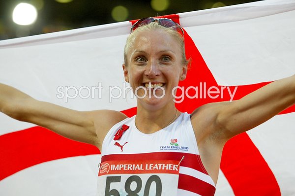Paula Radcliffe celebrates 5000 metres 2002