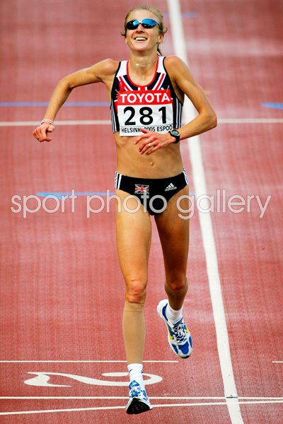 Paula Radcliffe celebrates World Marathon win