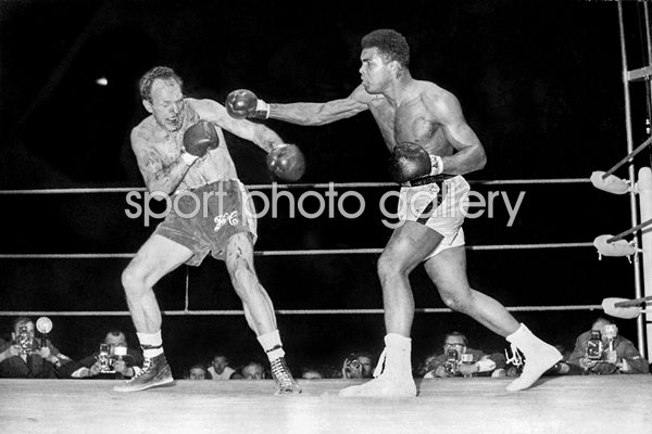 Cassius Clay v  Henry Cooper 1966