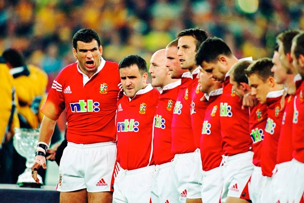 Martin Johnson rallies his Lions 