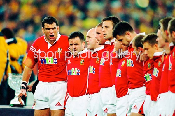 Martin Johnson rallies his Lions 