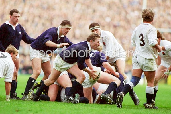 Gary Armstrong of Scotland passes 