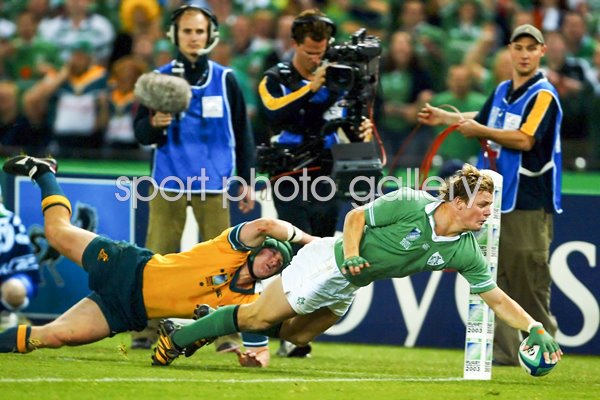 Brian O'Driscoll of Ireland scores a try