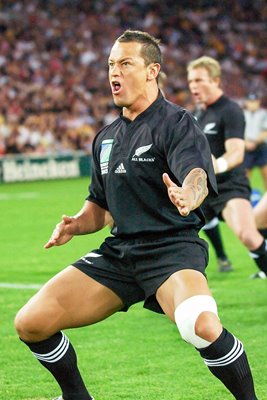 Carlos Spencer of New Zealand