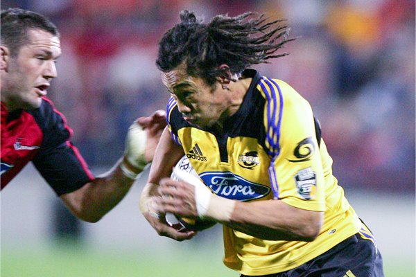 Tana Umaga of the Hurricanes 