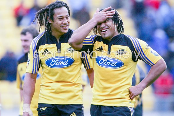 Tana Umaga (L) and Ma'a Nonu Hurricanes
