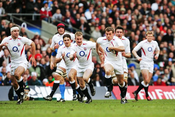 Mark Cueto races to score 