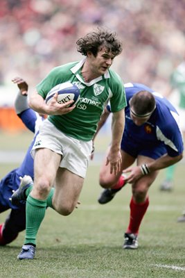 Gordon D'Arcy makes a break 