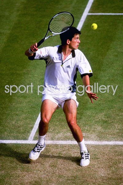 Tim Henman eye on the ball