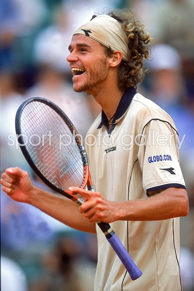 Gustavo Kuerten celebrates