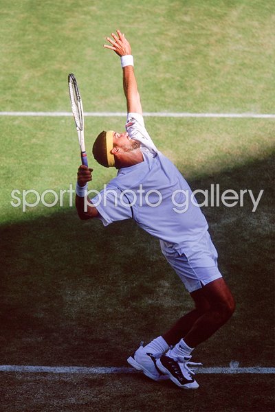 Patrick Rafter serves