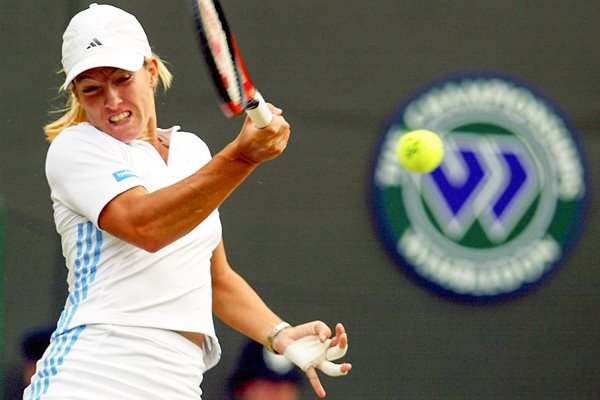 Justine Henin-Hardenne in action  