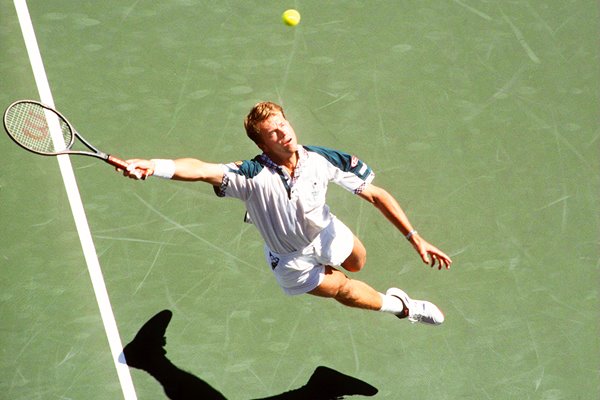 Stefan Edberg action US Open 1994