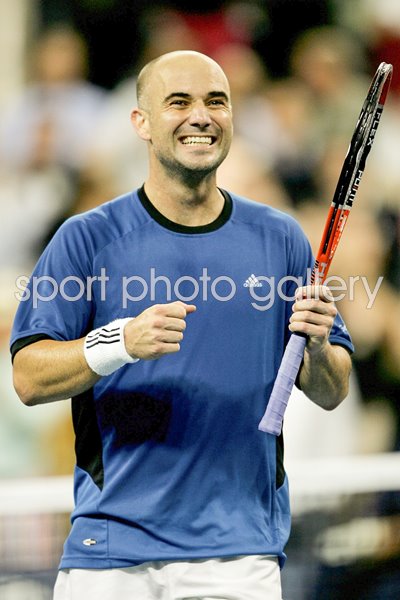 Andre Agassi celebrates US Open 2005