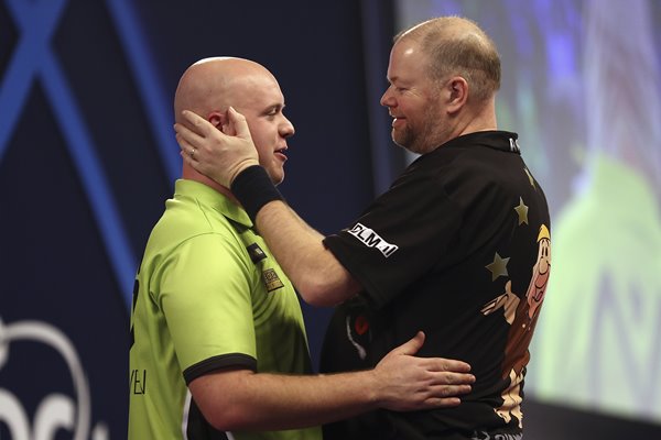 Raymond van Barneveld & Michael van Gerwen World Darts 2017