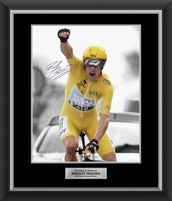 "FIST PUMP" BRADLEY WIGGINS OFFICIAL SIGNED 2012 TOUR DE FRANCE WAS £449 NOW £295