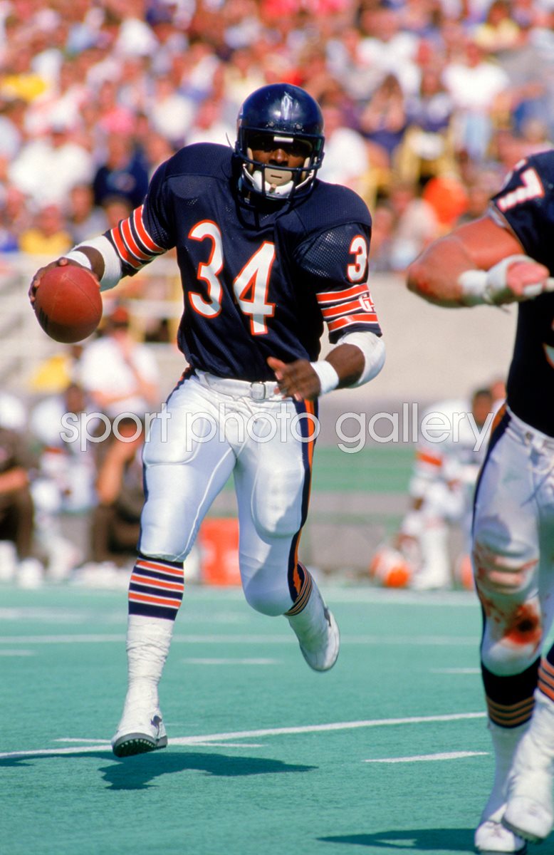 Chicago Bears Walter Payton Running Back NFL Football Art 8x10 to 48x36 Art  Print