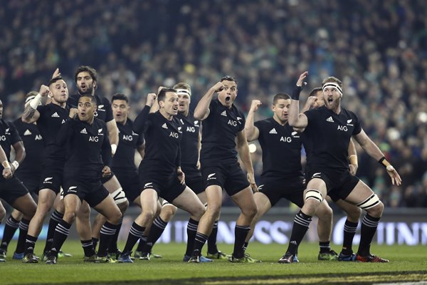 Kieran Read leads All Blacks Haka v Ireland Dublin 2016