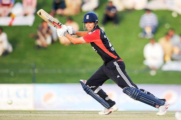 Alastair Cook batting Abu Dhabi 2012