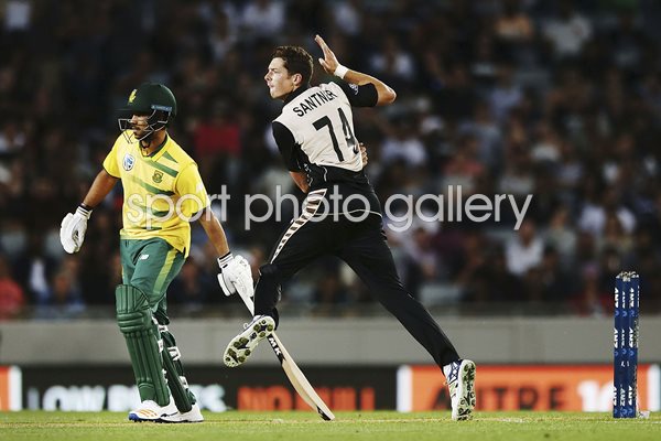 Mitchell Santner New Zealand v South Africa T20 2017