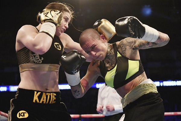 Katie Taylor v Monica Gentili O2 Arena 2017