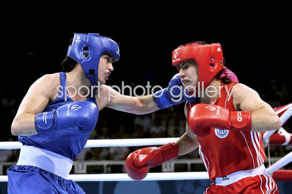 Katie Taylor v Yana Alekseevna 