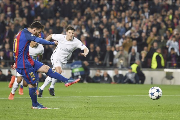 Lionel Messi Barcelona v PSG Champions League 2017