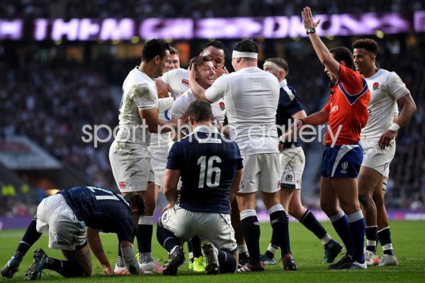 Danny Care scores England v Scotland 6 Nations 2017