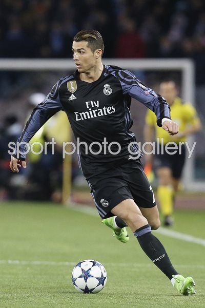 Cristiano Ronaldo Real Madrid v Napoli 2017