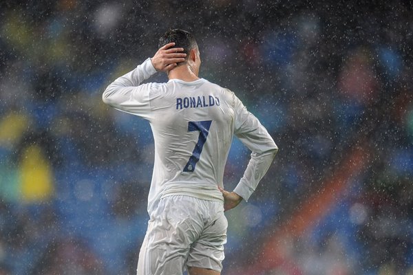 Cristiano Ronaldo in rain Real Madrid 2017