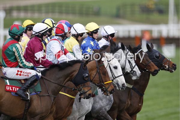 Race Start Cheltenham Festival 2017